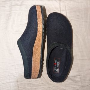 Halflinger Like-new slippers size 43